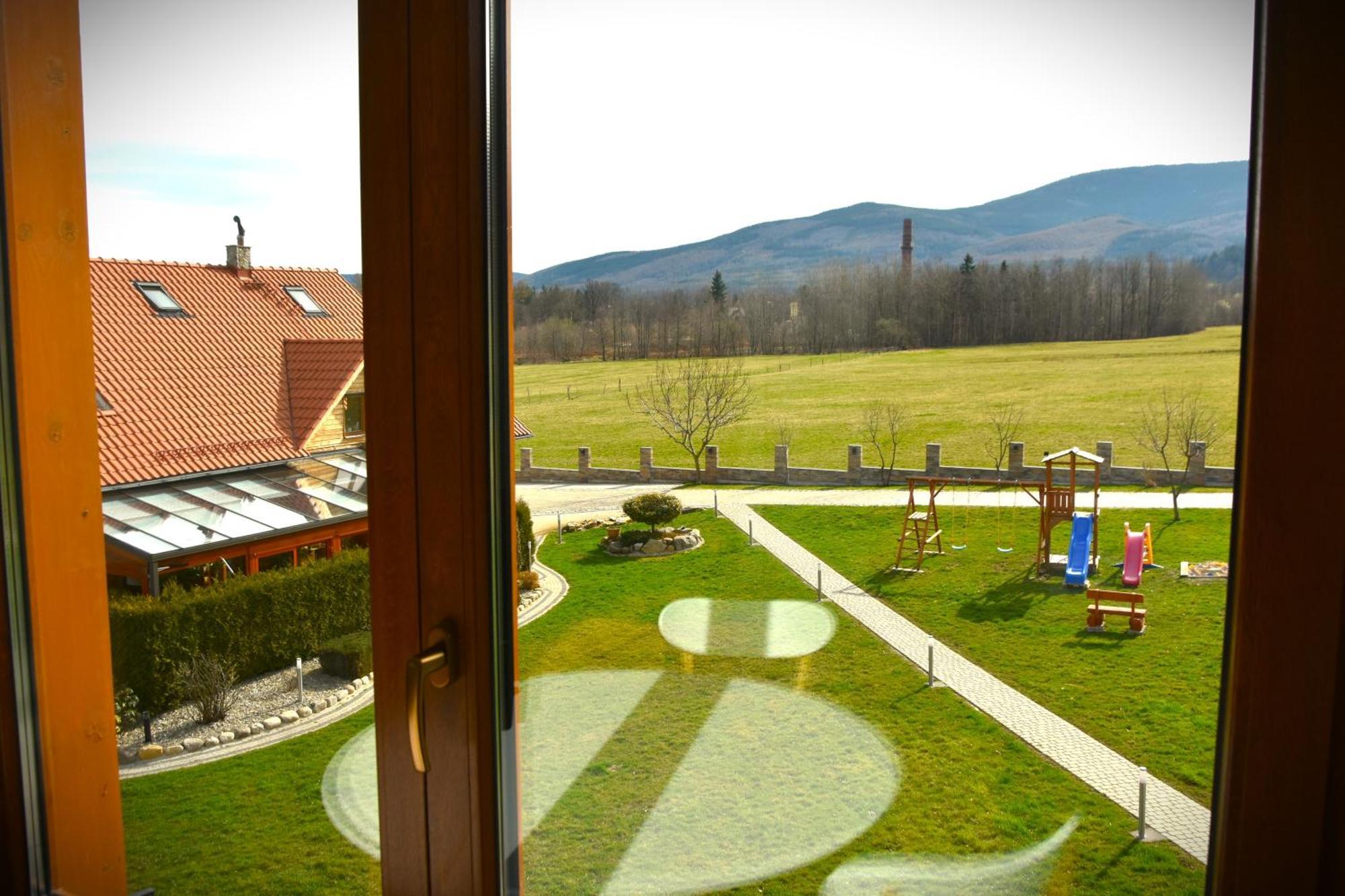 Miłków B&B Dom Z Bali المظهر الخارجي الصورة